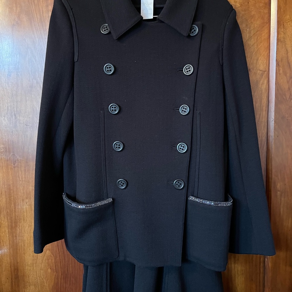 Sonia rykiel beautiful suit jacket and skirt in black can be casual or dressy